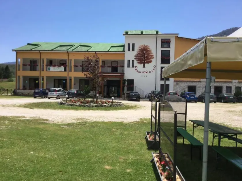 Hotel Faggio Rosso - Image 1