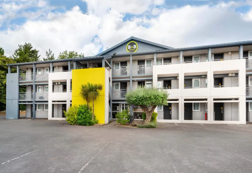 B&B HOTEL Nantes Parc Expos La Beaujoire - Image 1