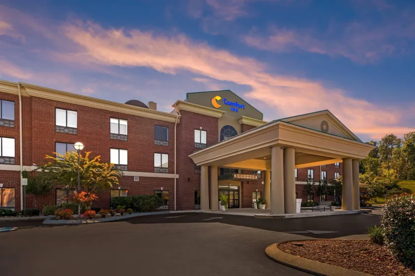 Comfort Inn Dayton South - Image 1