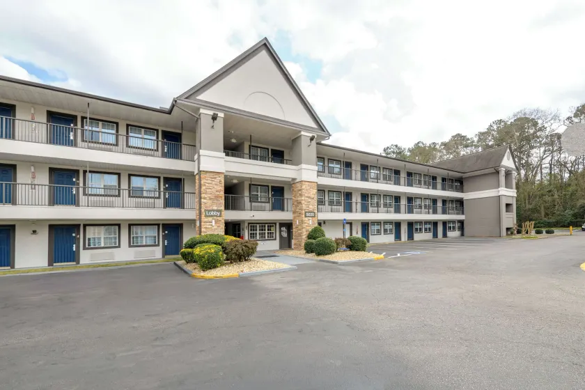 Motel 6 Columbus, GA Columbus Airport - Image 1