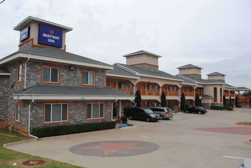 Bestway Inn - Image 1