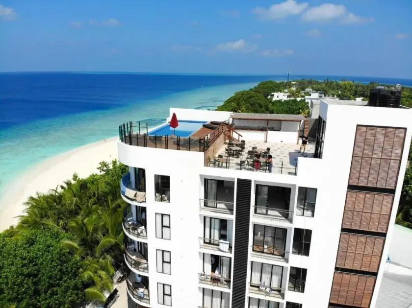 Ranthari Hotel and Spa Ukulhas Maldives - Image 1