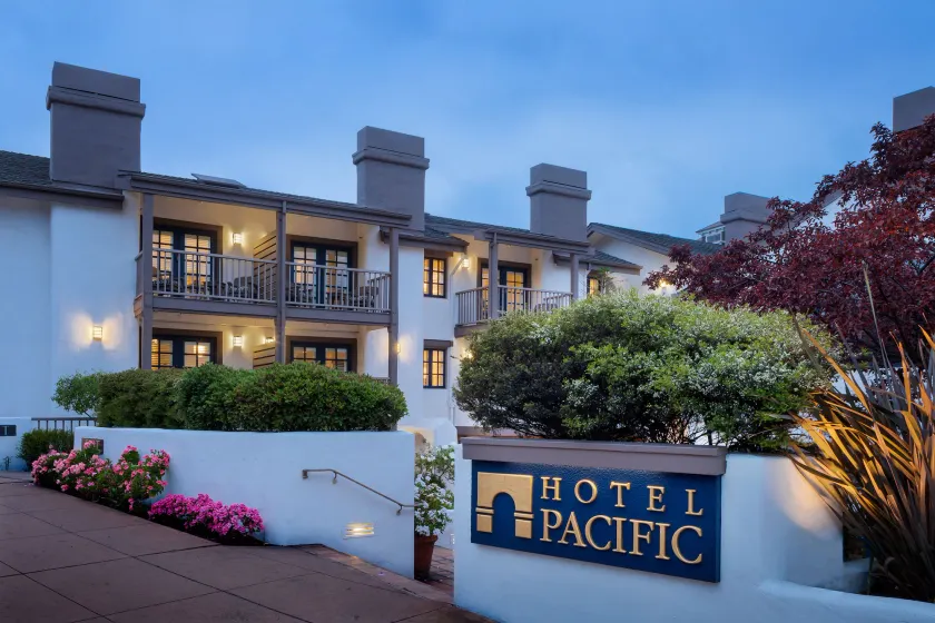 Hotel Pacific - Image 1