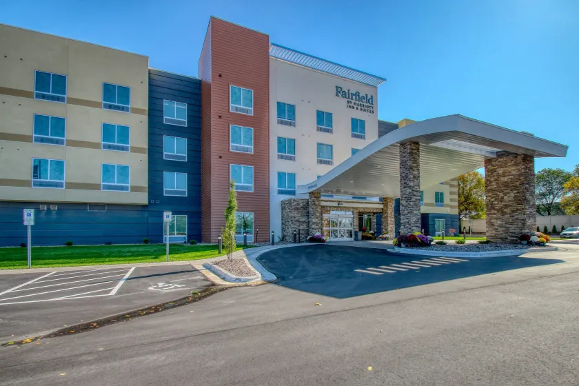 Fairfield Inn & Suites by Marriott Appleton - Image 1