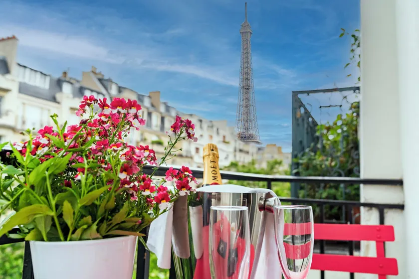 Hôtel Le Cercle Tour Eiffel - Image 1