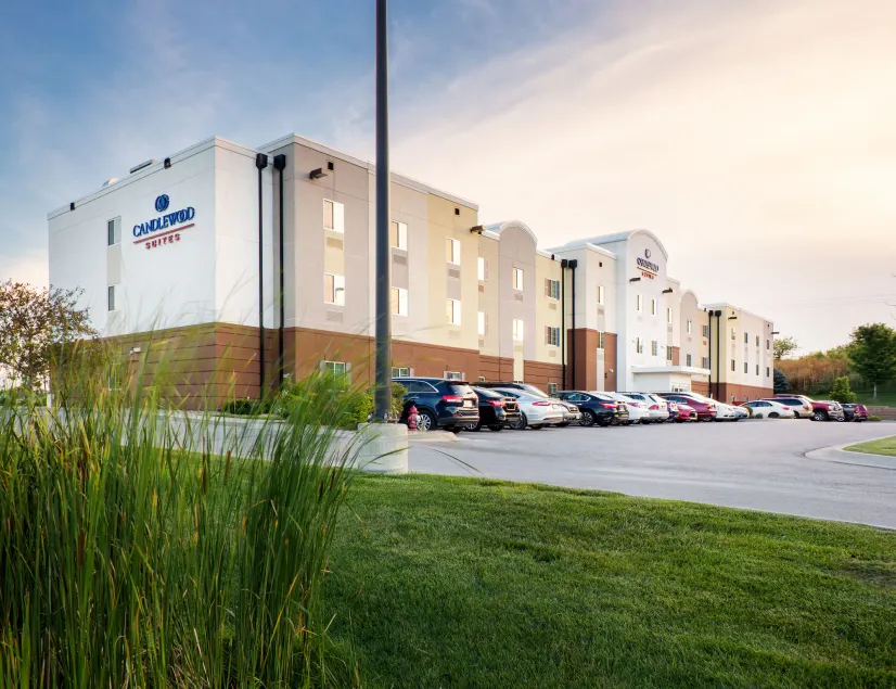 Candlewood Suites Bellevue by IHG - Image 1