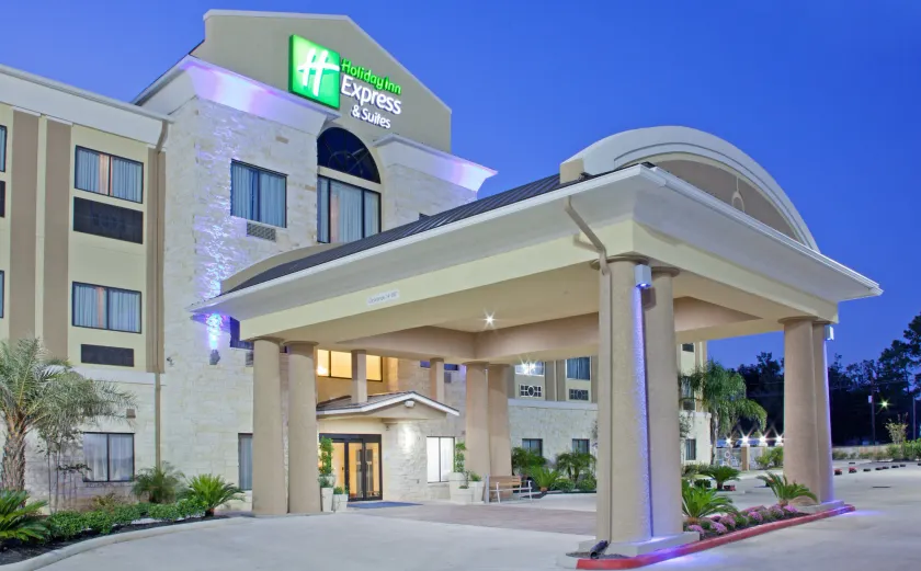 Holiday Inn Express Hotel & Suites Beaumont Northwest by IHG - Image 1