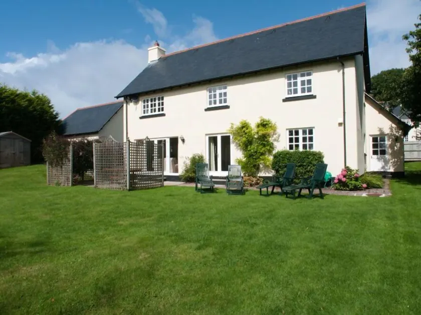 Homefield House - Image 1
