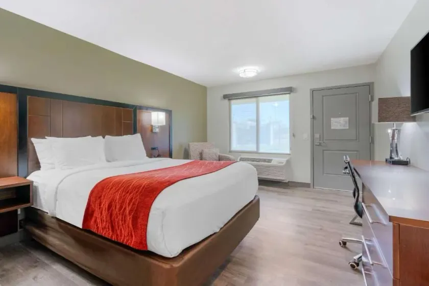 Antioch Inn and Suites - Image 1