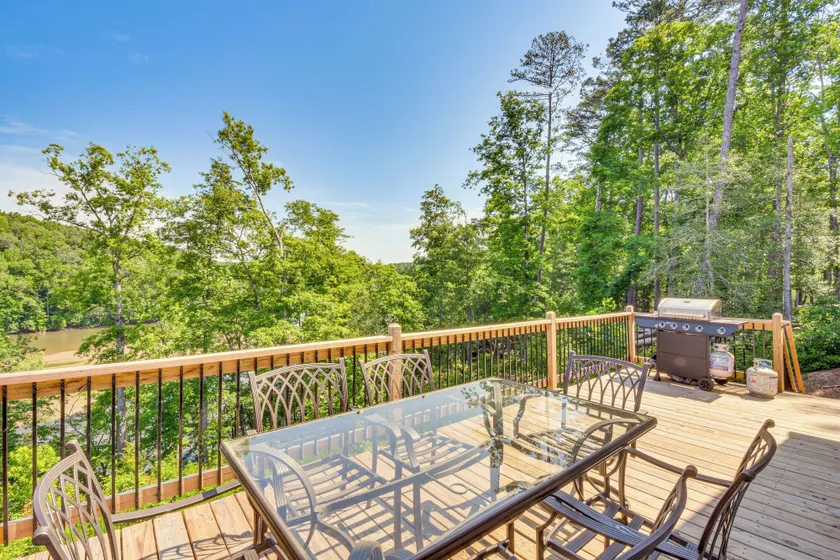 Lake Keowee Getaway: Boat Dock, Deck, Grill! - Interiør