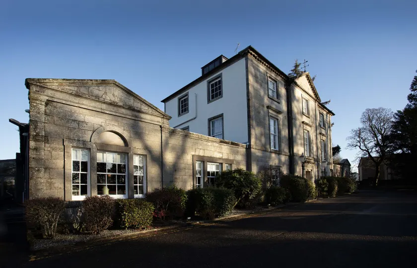 Strathaven Hotel - Image 1