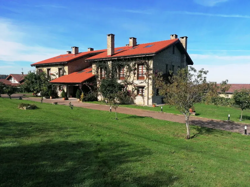 Hotel Casona de Cefontes Gijón - Image 1