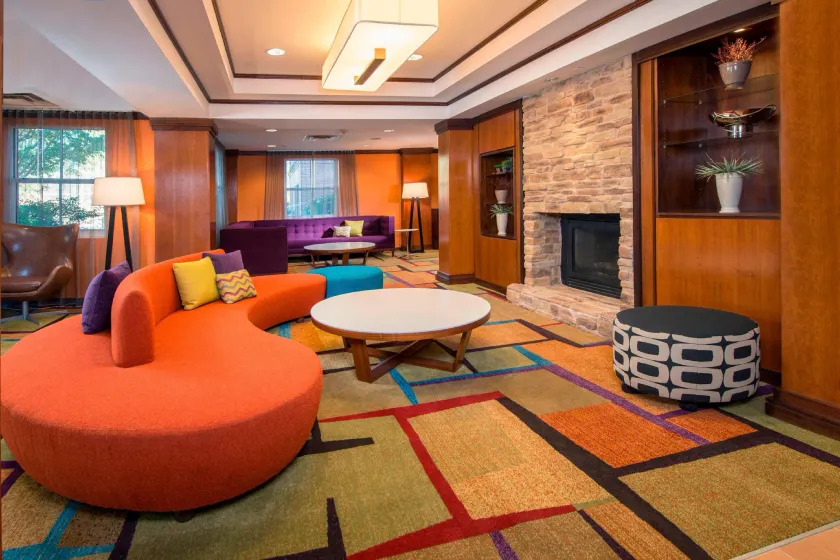 Fairfield Inn & Suites by Marriott Williamsburg - Image 1