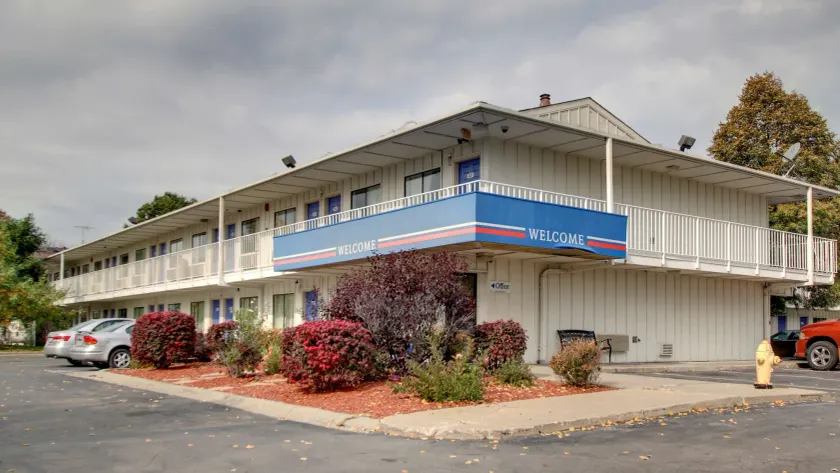 Motel 6-Des Moines, IA - North - Image 1