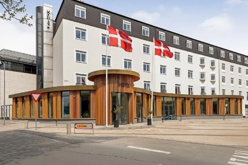 Hotel Svendborg - Image 1