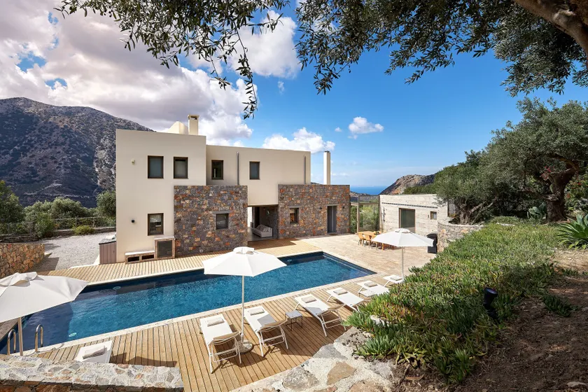 Villa Adagio with Private Eco-Friendly Heated Pool - Image 1