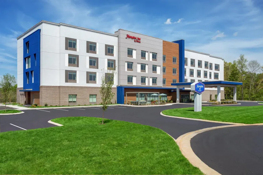 Hampton Inn By Hilton Lawrenceburg - Image 1