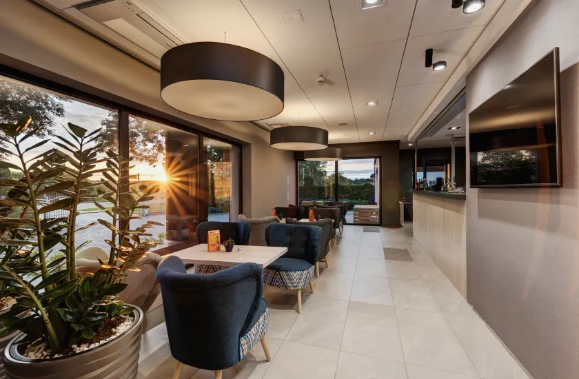 WIND Hotel - Image 1