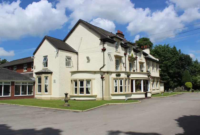 Briars Hall Hotel - Image 1