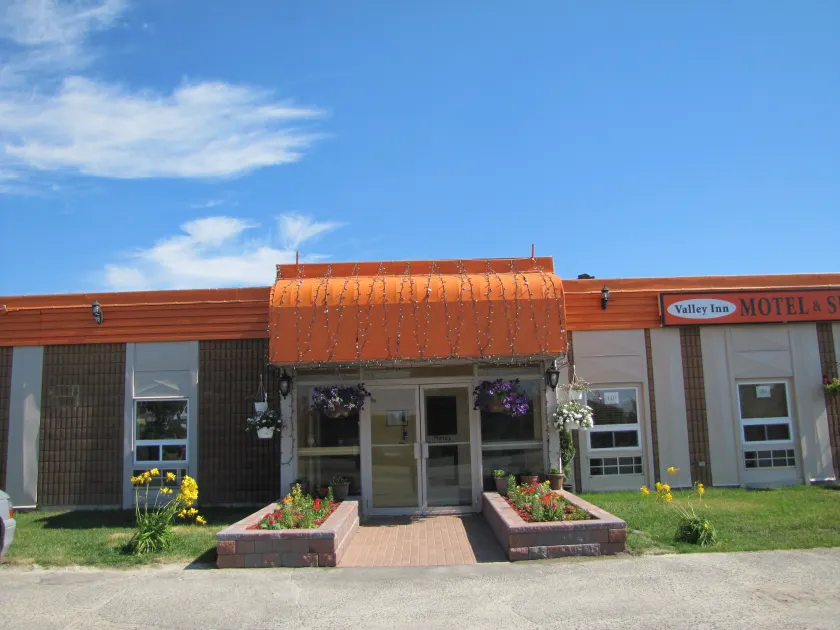 Valley Inn Motel - Image 1