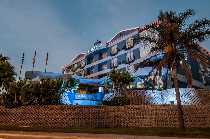 Paxton Hotel - Image 1