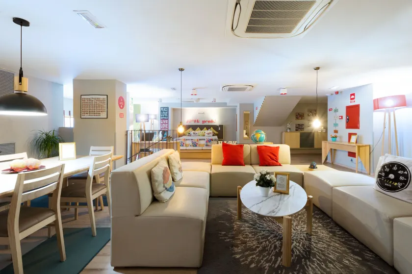 Yeah Barcelona Hostel - Image 1