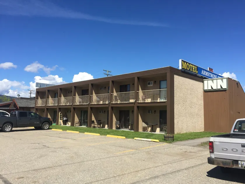 Armstrong Inn - Image 1