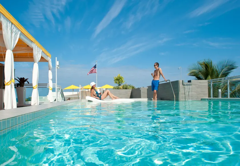 Leslie Hotel Ocean Drive - Image 1