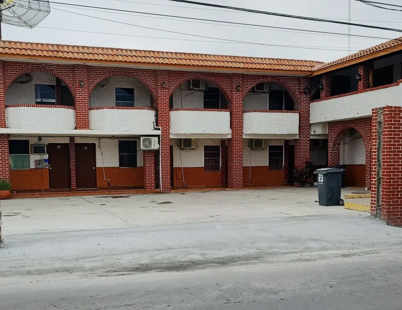 Hotel Cazadores - Image 1