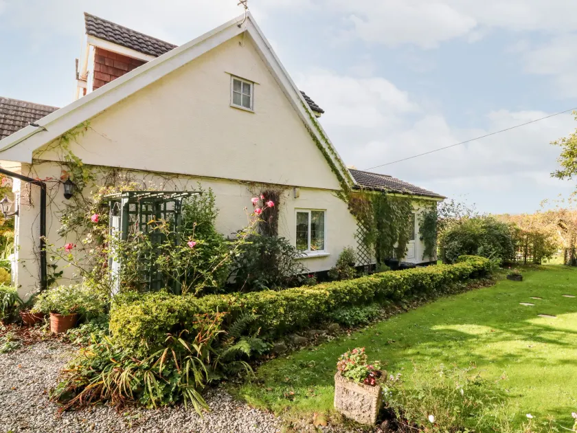 Claire's Cottage - Image 1
