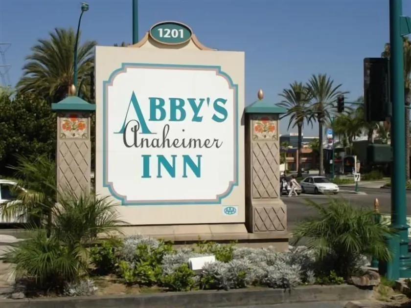 Abby's Anaheimer Inn - Across Disneyland Park - Image 1