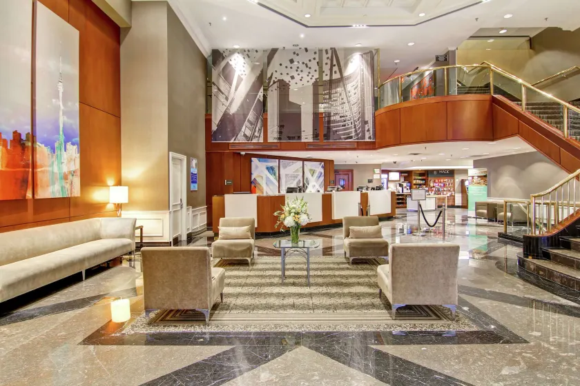 DoubleTree by Hilton Hotel Toronto Downtown - Image 1
