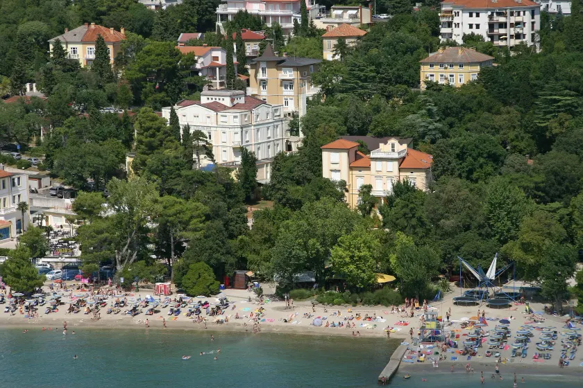 Hotel Vila Ružica- glavna zgrada i depandanse - Image 1