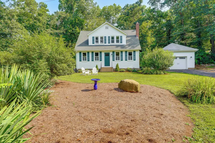 2 Mi to Dtwn: 2-acre Retreat w/ Large Yard! - Image 1