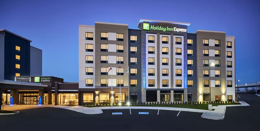 Holiday Inn Express Niagara-On-The-Lake by IHG - Image 1