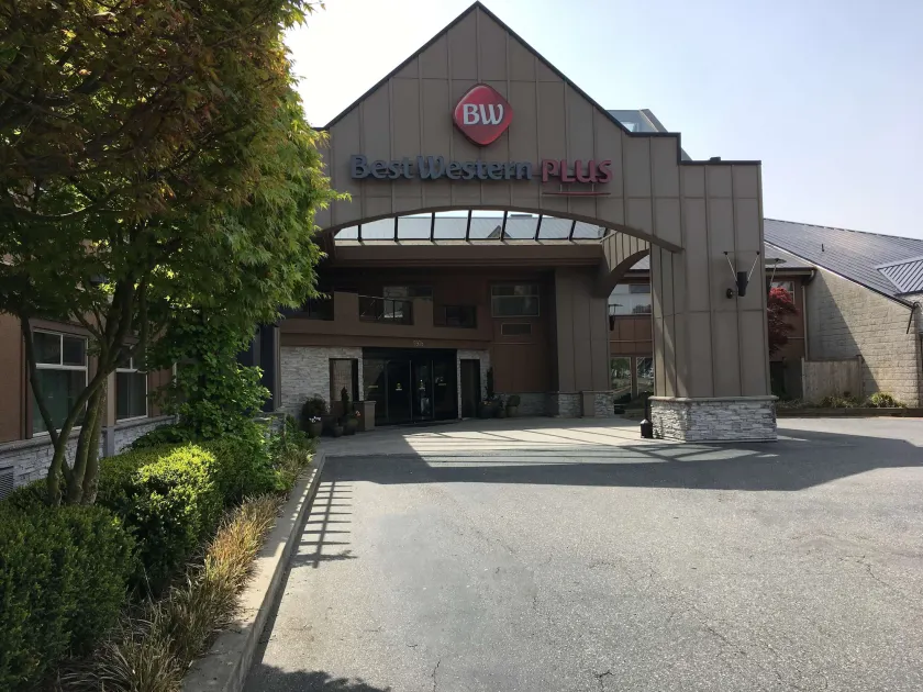 Best Western PLUS Langley Inn - Image 1