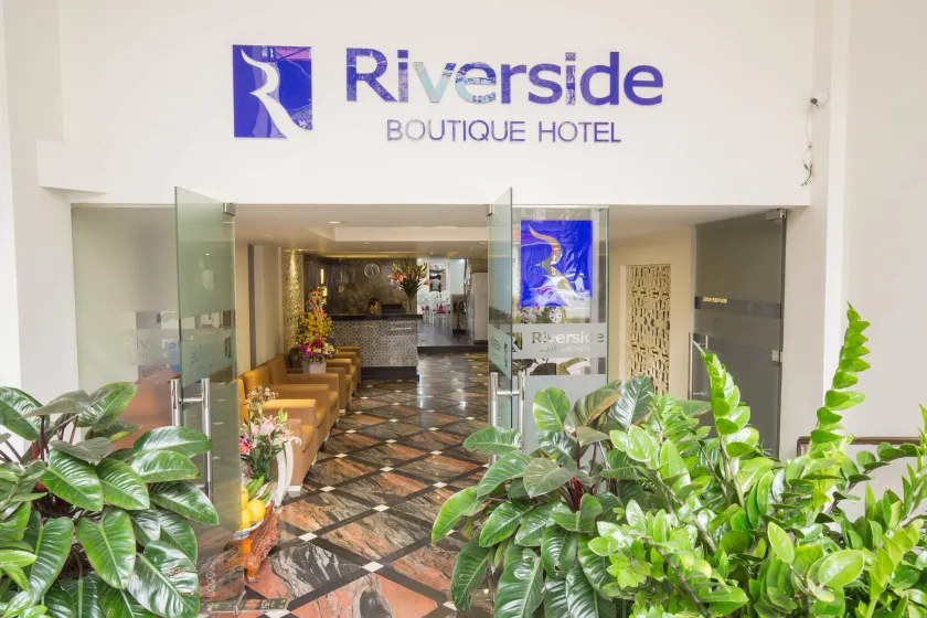 Riverside Boutique Hotel - Image 1