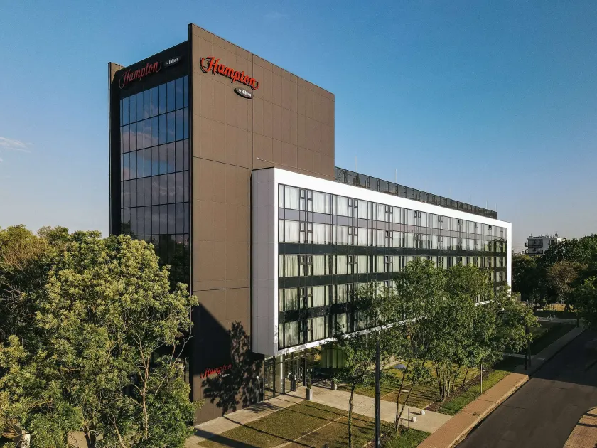 Hampton by Hilton Warsaw Reduta - Image 1