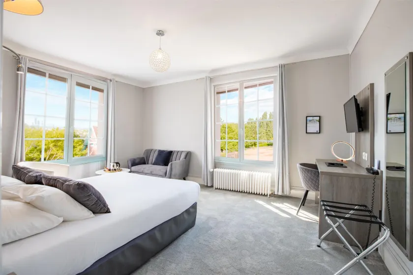 Sure Hotel by Best Western Port Jérome - Le Havre - Image 1