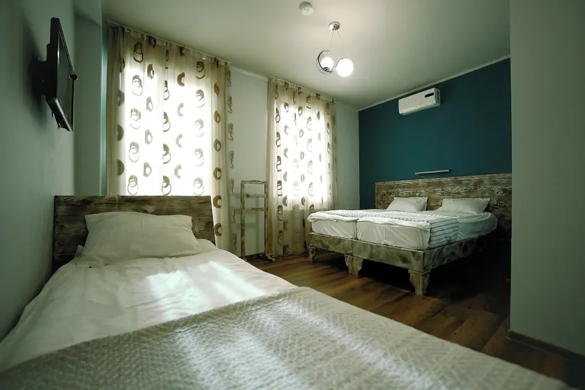 Hotel Kutaisi Globus - Image 1