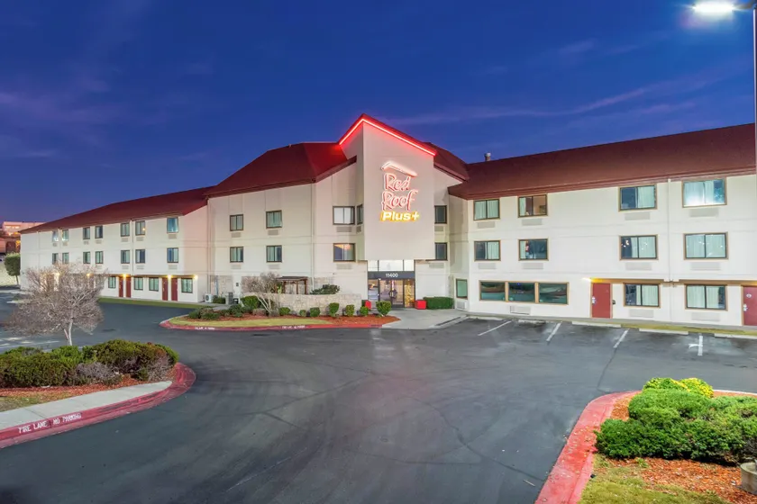 Red Roof Inn PLUS+ El Paso East - Image 1