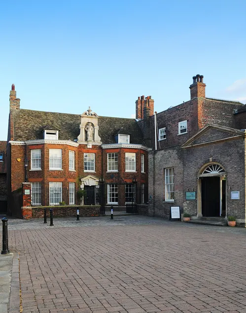Bank House - Image 1