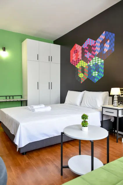 Osten Art Hotel - Image 1