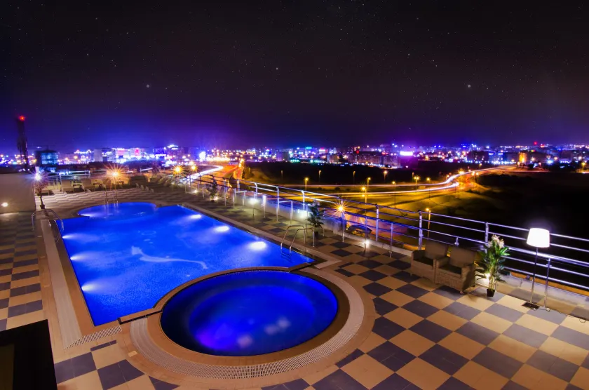Al Murooj Grand Hotel - Image 1
