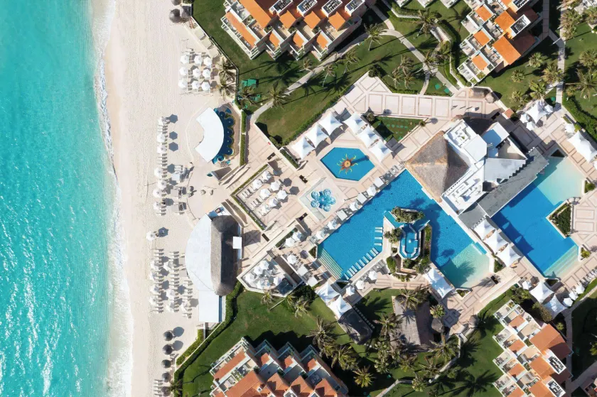 Wyndham Grand Cancun All Inclusive Resort & Villas - Image 1