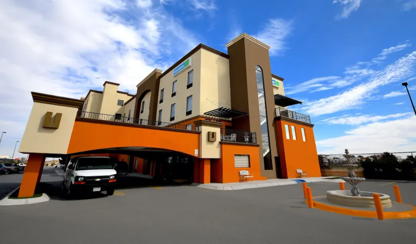 Hotel Consulado Inn - Image 1
