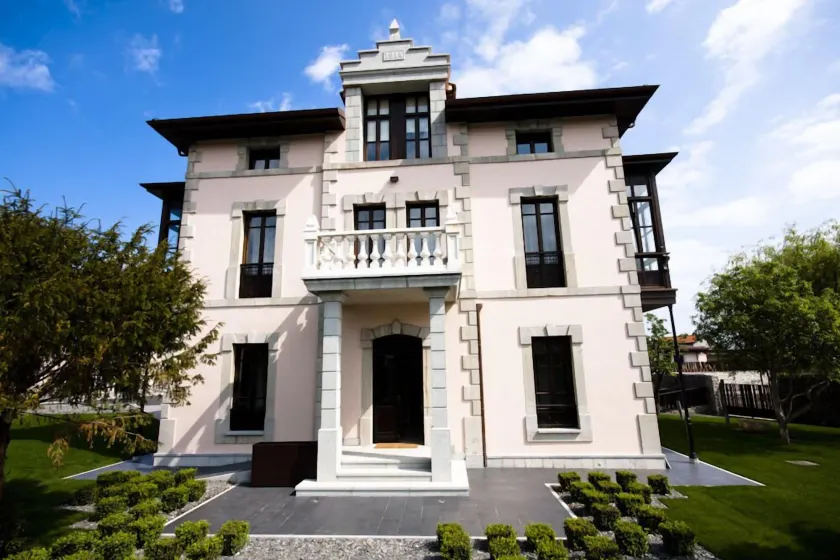Hotel Villa Marrón - Image 1