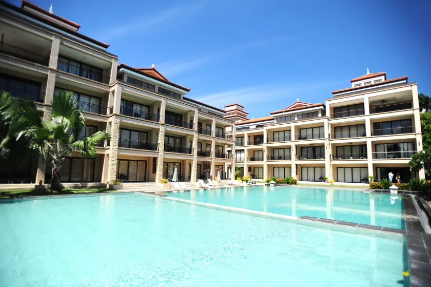 Coralpoint Gardens Suites & Residences - Image 1