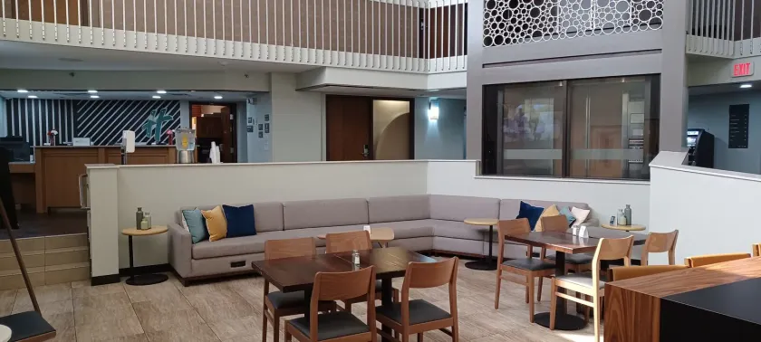 Holiday Inn - McAllen - Medical Center Area by IHG - Reception