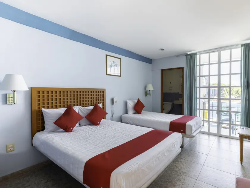 Hotel Gandhi - Image 1